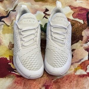 Nike Kids White Air270 Lightweight Sneakers